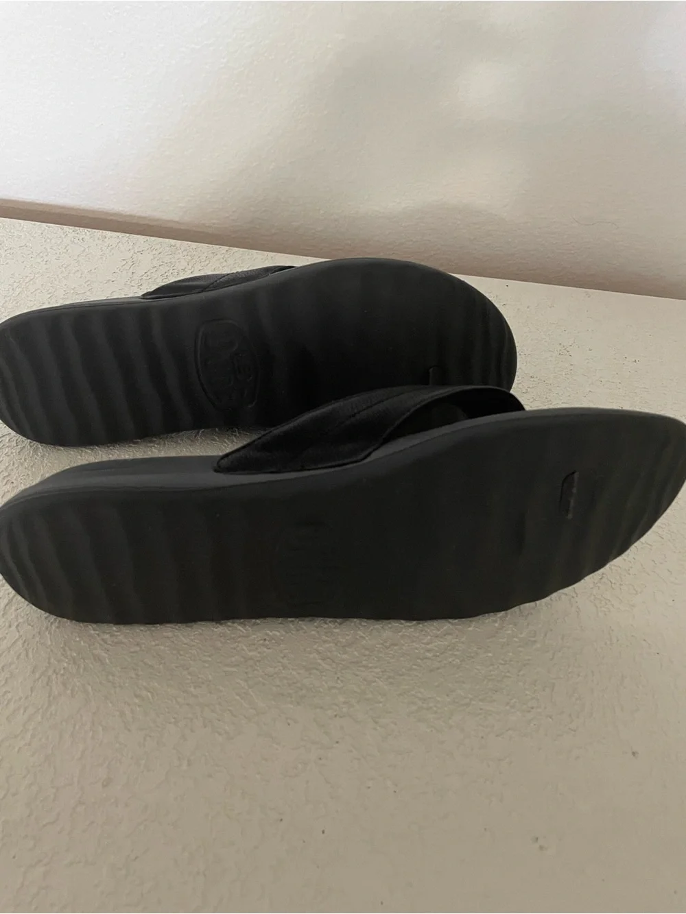HEY DUDE Myers Flip Sandals Mens 12 Black